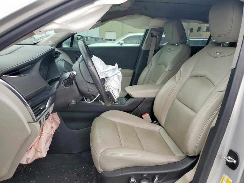 CADILLAC XT4 2020 Сріблястий