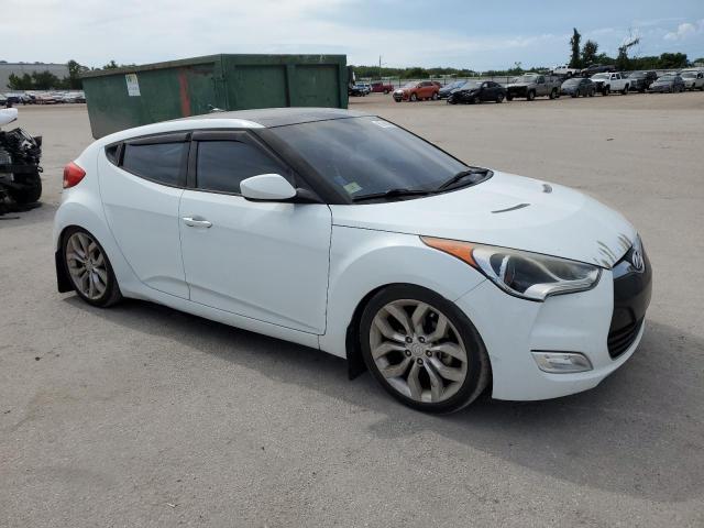  HYUNDAI VELOSTER 2013 Biały