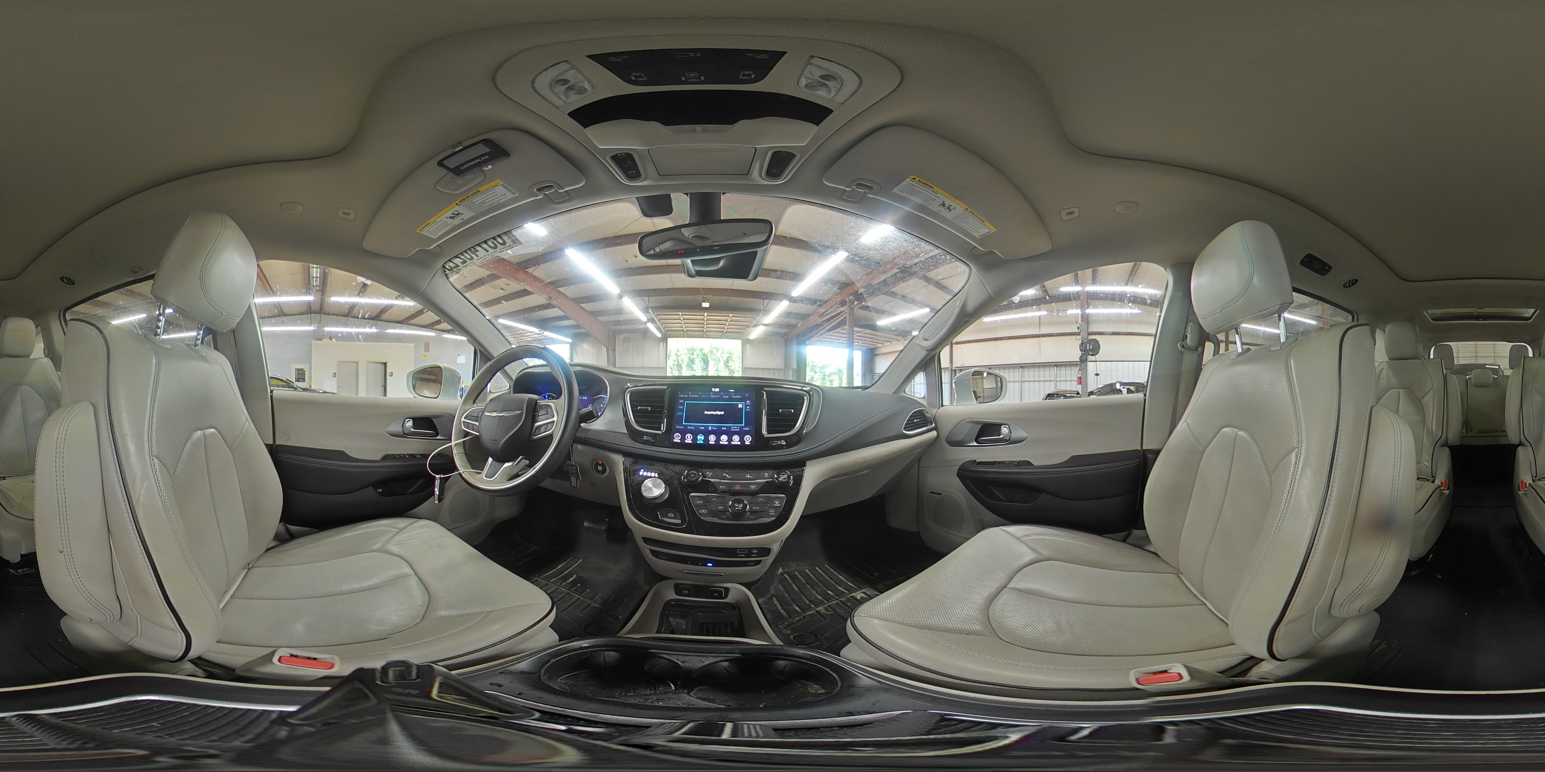 2018 Chrysler Pacifica Hybrid Limited VIN: 2C4RC1N72JR124708 Lot: 63746275
