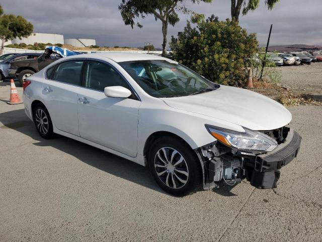  NISSAN ALTIMA 2016 Белы