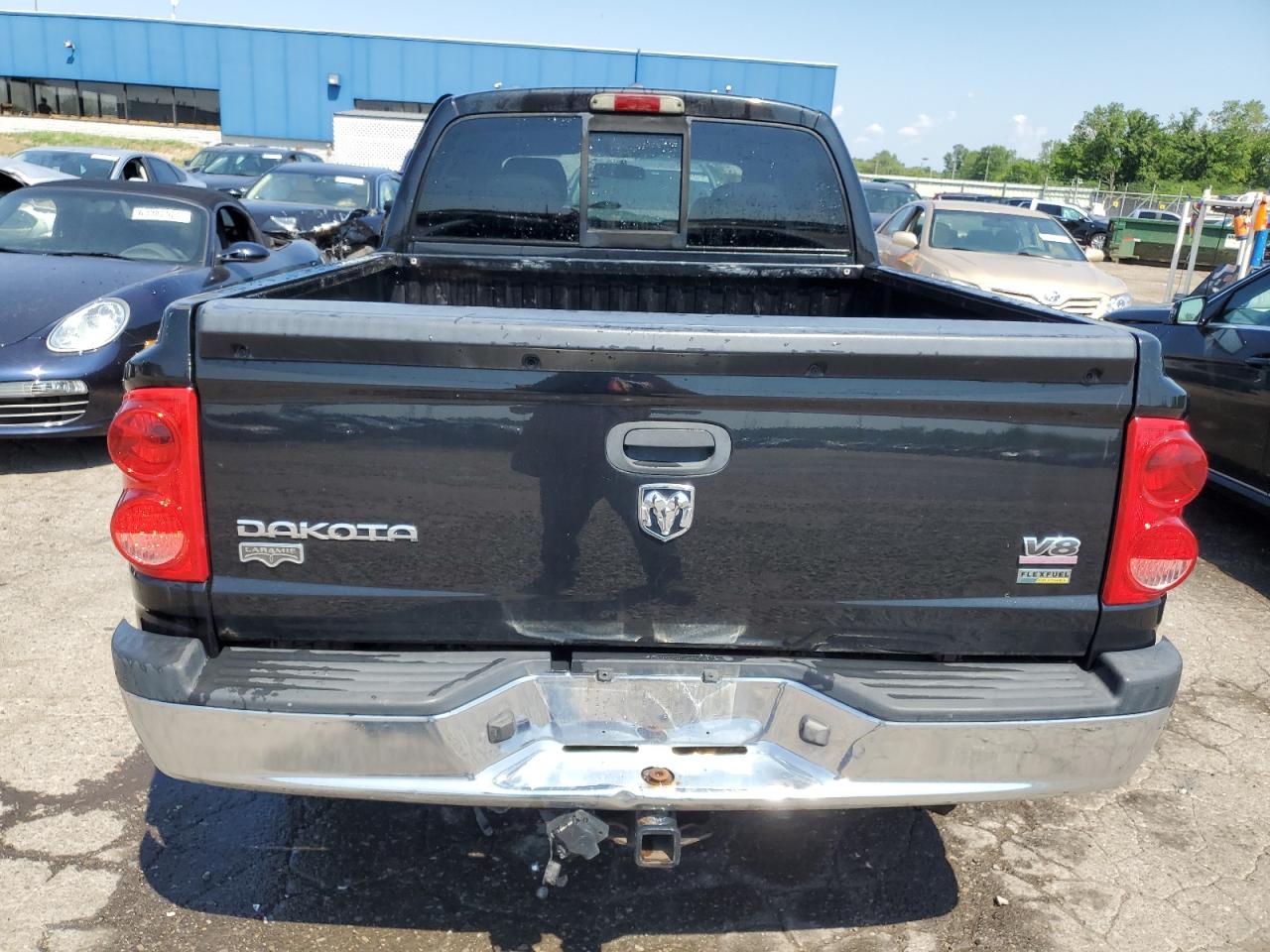 2008 Dodge Dakota Quad Laramie VIN: 1D7HW58N98S609009 Lot: 63204865