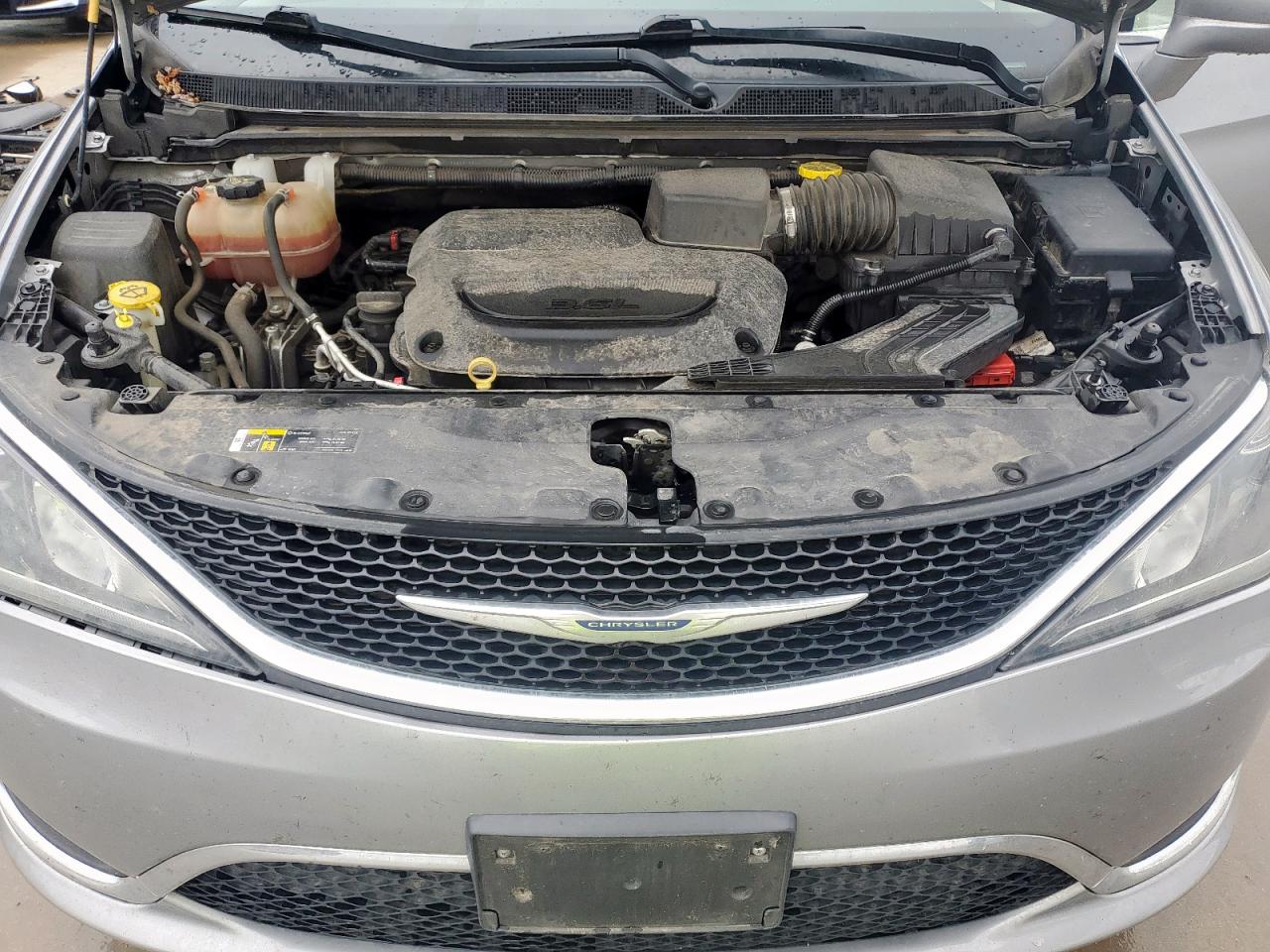 2020 Chrysler Pacifica Touring L VIN: 2C4RC1BG3LR279680 Lot: 64231945