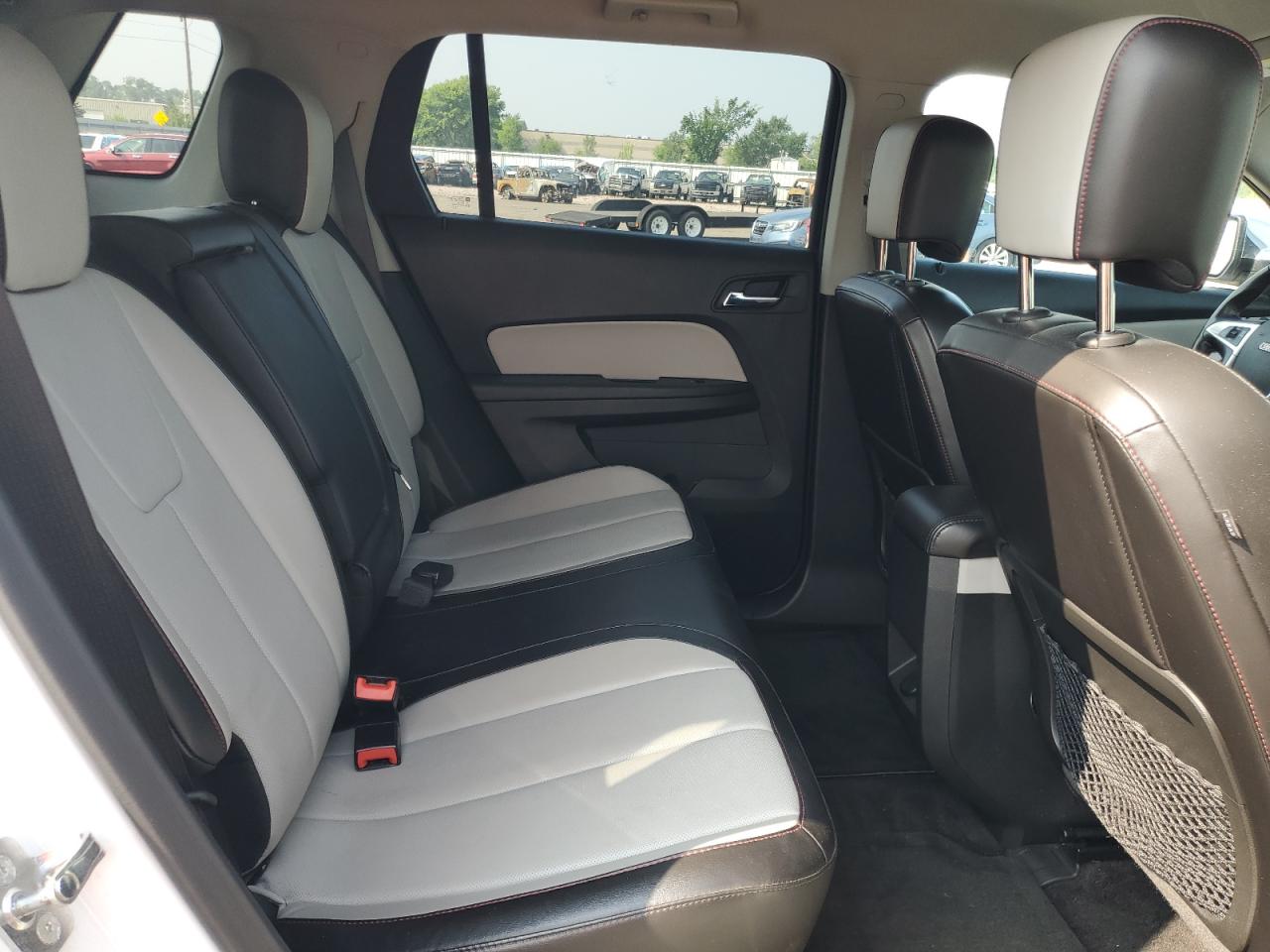 2gkflpe31g6143008 2GKFLPE31G6143008 2016 GMC Terrain Slt