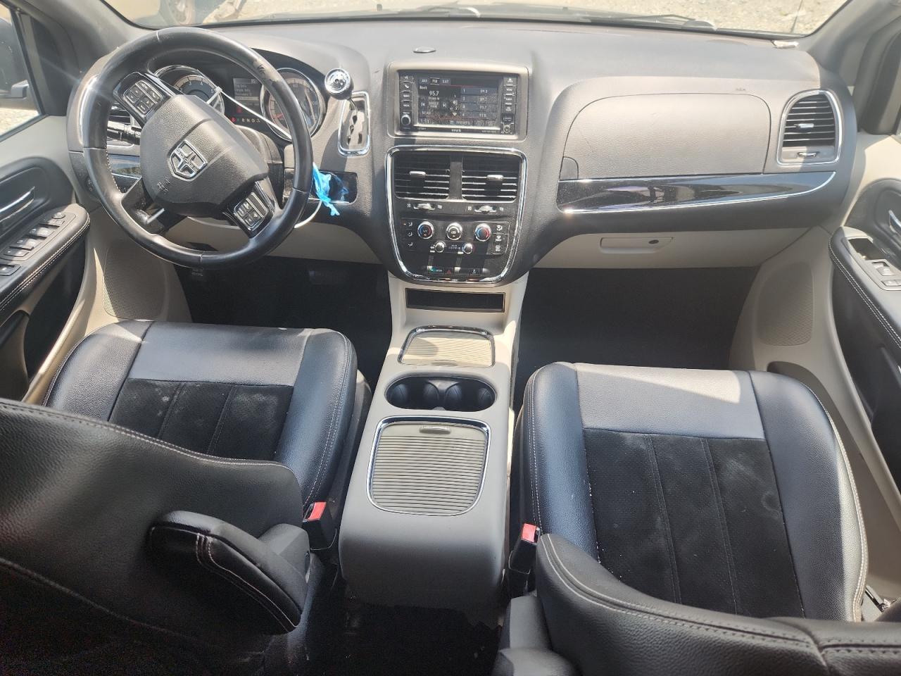 2017 Dodge Grand Caravan Sxt VIN: 2C4RDGCG3HR741841 Lot: 65168395