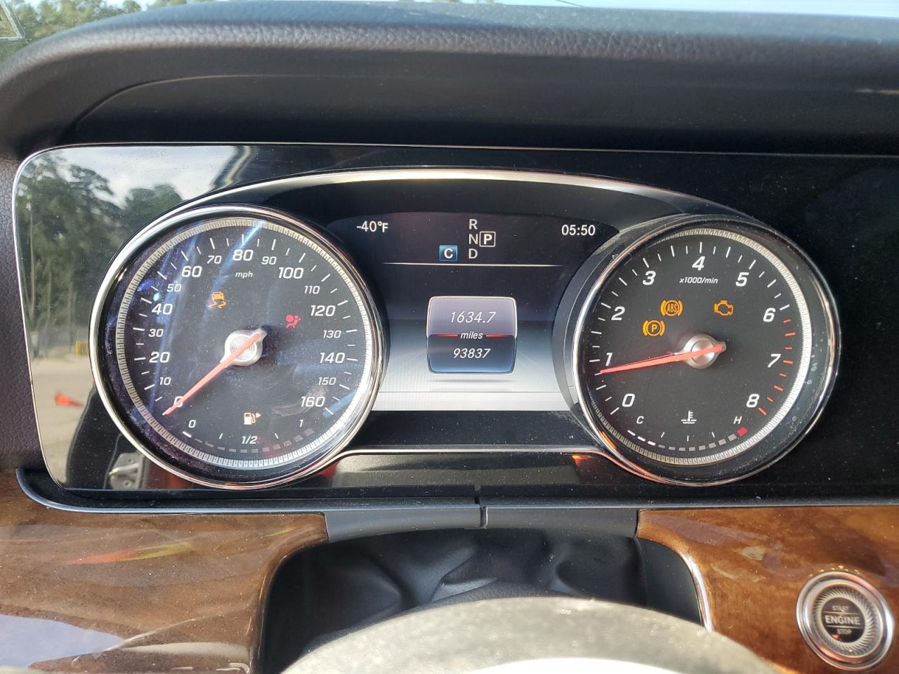 2018 Mercedes-Benz E 300 VIN: WDDZF4JB5JA303242 Lot: 64736775