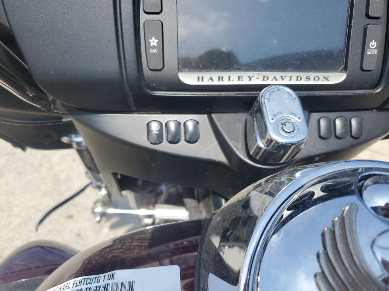2017 Harley-Davidson Flhtcutg Tri Glide Ultra VIN: 1HD1MAD13HB851550 Lot: 65581255