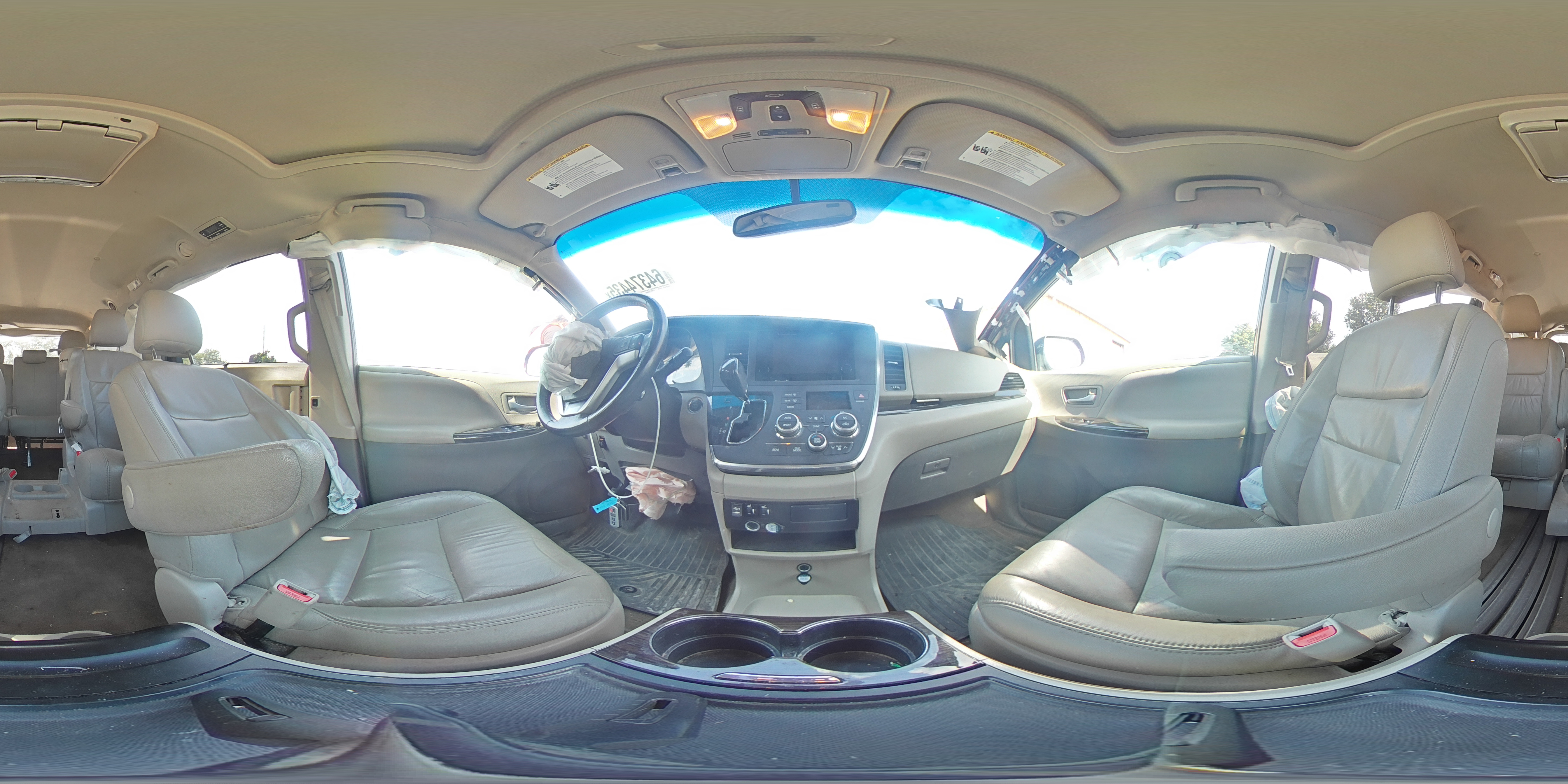 2017 Toyota Sienna Xle VIN: 5TDYZ3DC9HS818253 Lot: 64374435
