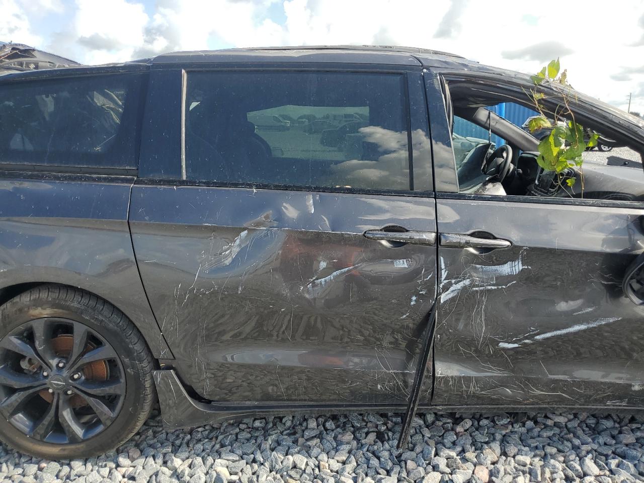 2020 Chrysler Pacifica Touring L Plus VIN: 2C4RC1EG3LR121173 Lot: 66155725