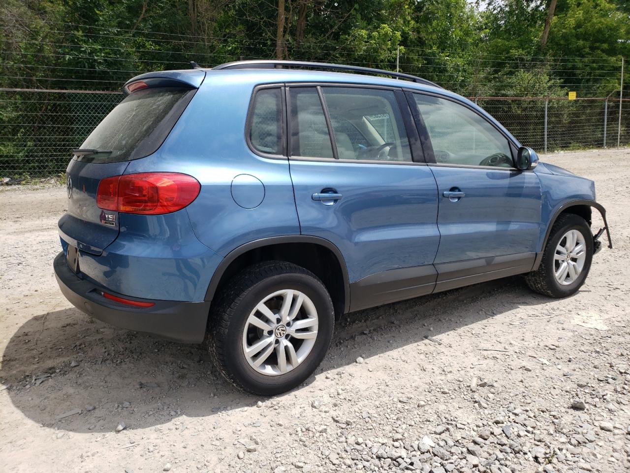 2017 Volkswagen Tiguan S VIN: WVGBV7AX3HK006014 Lot: 65197365