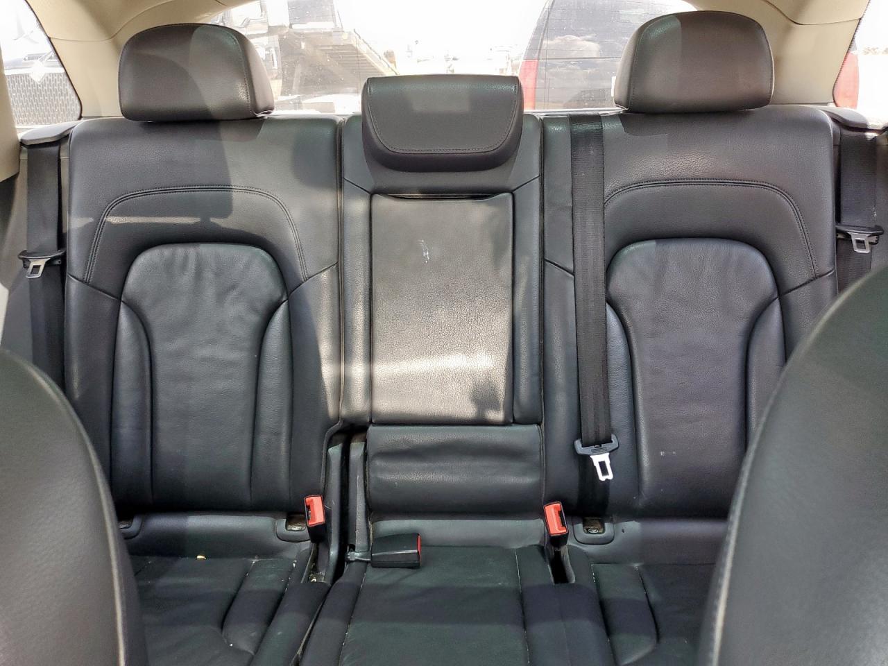 2011 Audi Q5 Premium VIN: WA1CFAFP6BA010688 Lot: 62608815