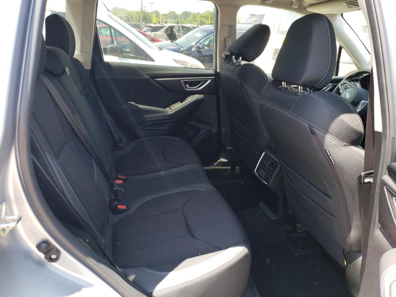 2019 Subaru Forester Premium VIN: JF2SKAGC4KH575989 Lot: 65371875