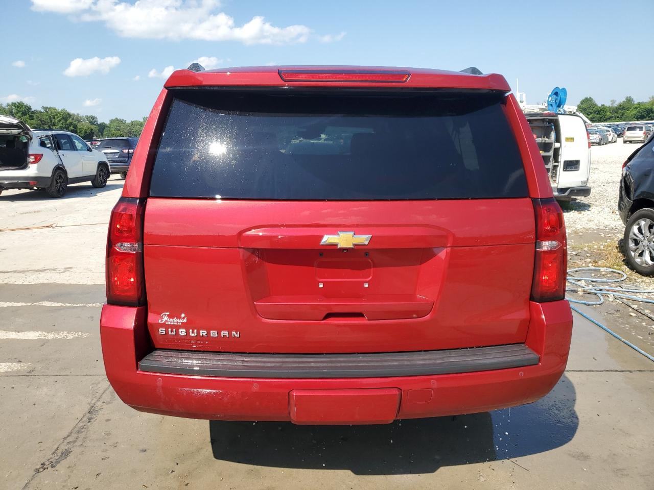 2015 Chevrolet Suburban K1500 Lt VIN: 1GNSKJKC2FR643607 Lot: 63677675