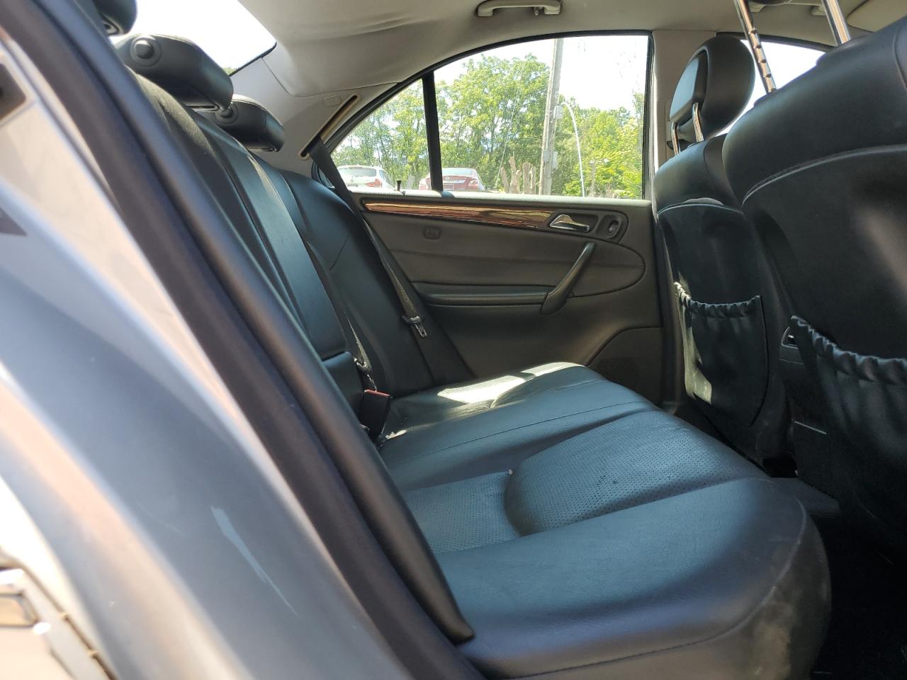 2002 Mercedes-Benz C 320 VIN: WDBRF64JX2F281301 Lot: 65556835