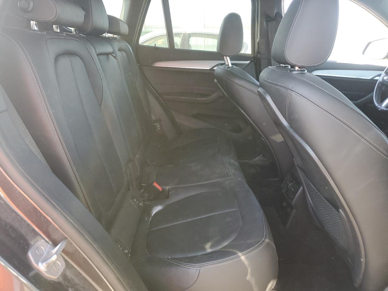 2018 BMW X1 xDrive28I VIN: WBXHT3C35J5F88165 Lot: 66009165