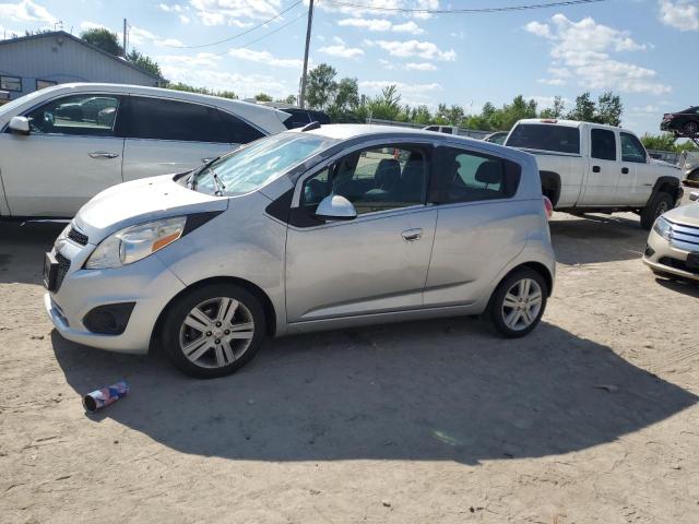  CHEVROLET SPARK 2015 Srebrny