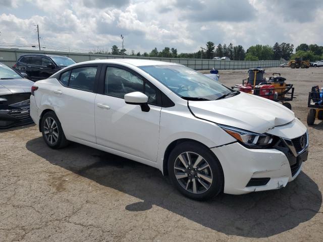  NISSAN VERSA 2022 Biały