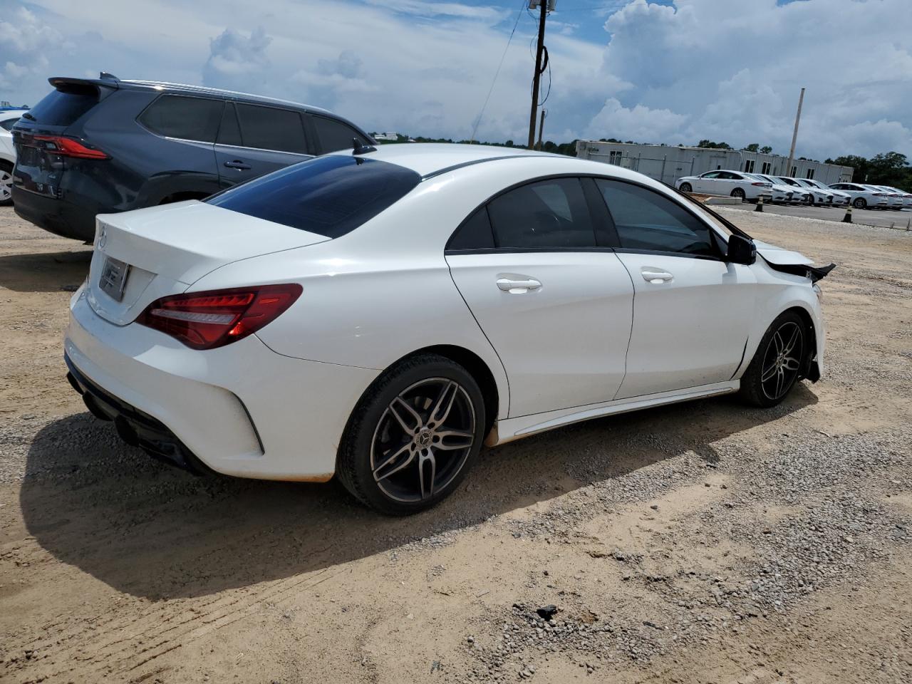 wddsj4eb1jn695073 WDDSJ4EB1JN695073 2018 Mercedes-Benz Cla 250