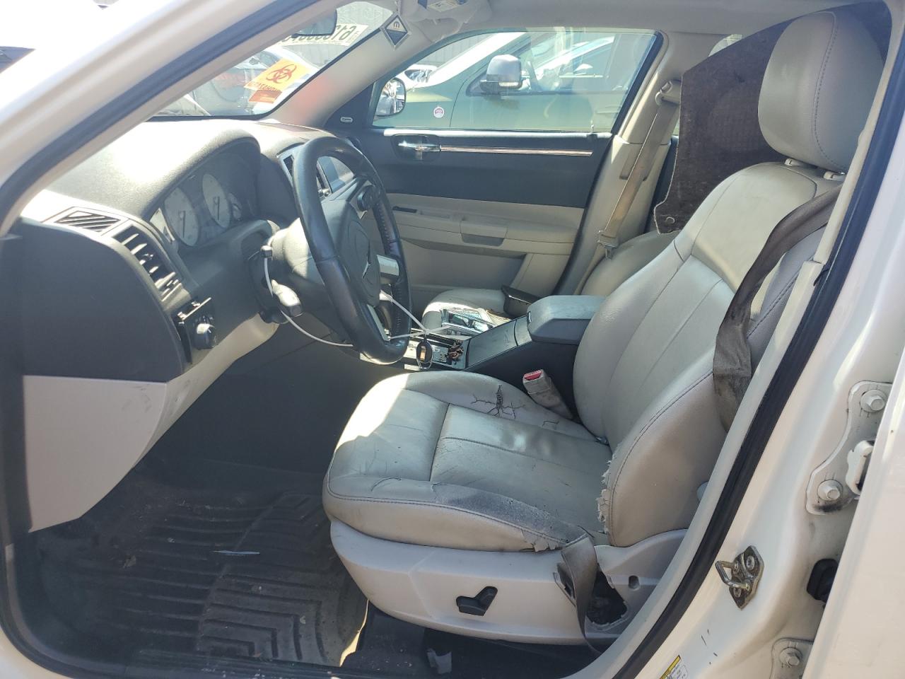 2006 Chrysler 300 Touring VIN: 2C3KA53G16H142880 Lot: 61335575