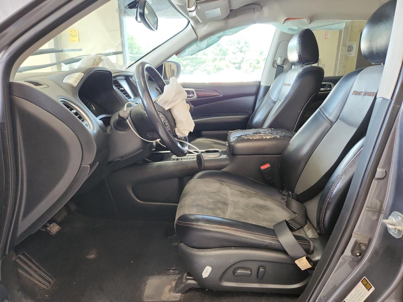 5n1dr2bn9lc621828 5N1DR2BN9LC621828 2020 Nissan Pathfinder Sv