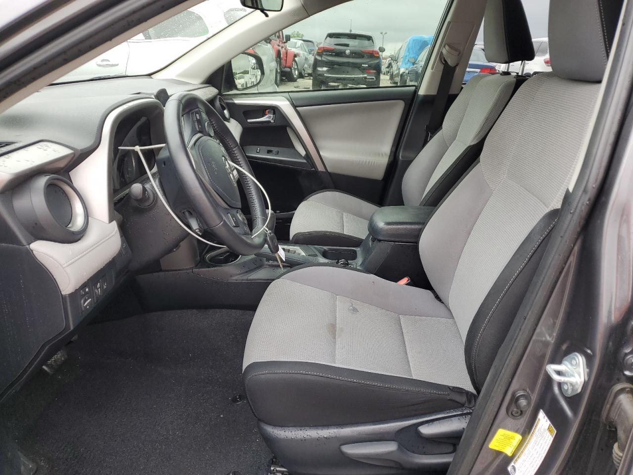 2017 Toyota Rav4 Xle VIN: JTMWFREV5HJ701401 Lot: 62563355