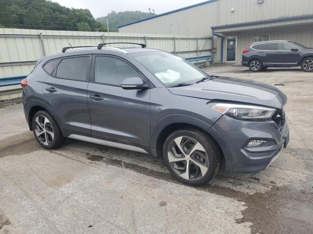  HYUNDAI TUCSON 2017 Серый