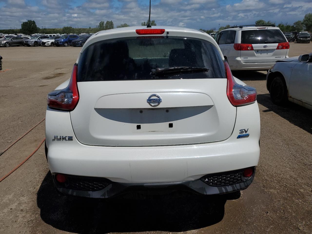 2015 Nissan Juke S VIN: JN8AF5MR2FT506322 Lot: 64807135