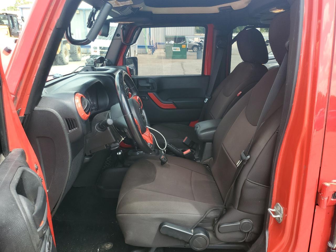 2014 Jeep Wrangler Unlimited Sport VIN: 1C4BJWDG6EL327007 Lot: 64417455