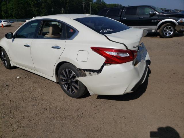 Седаны NISSAN ALTIMA 2016 Белы