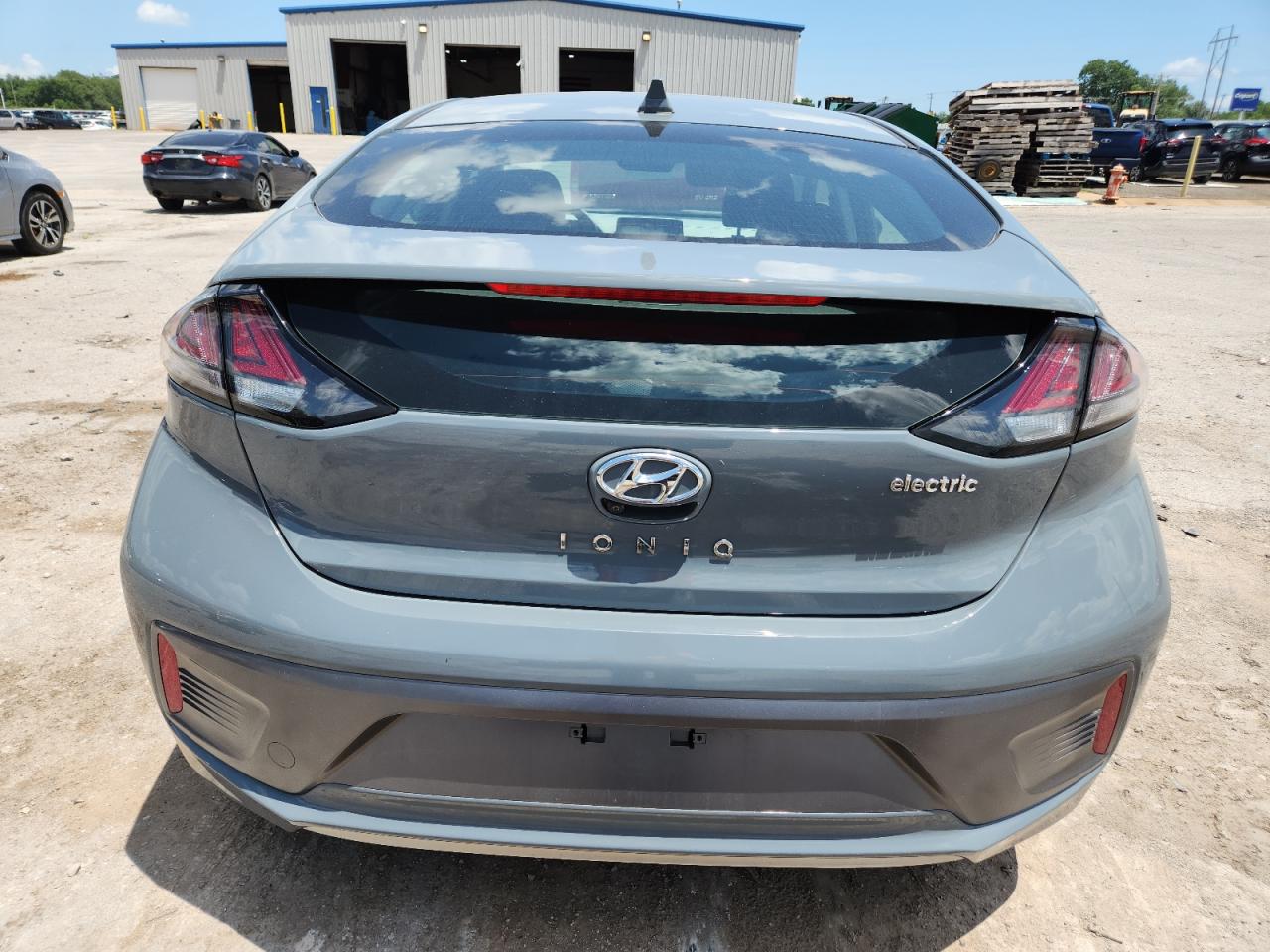 2020 Hyundai Ioniq Limited VIN: KMHC85LJ0LU070145 Lot: 63575985
