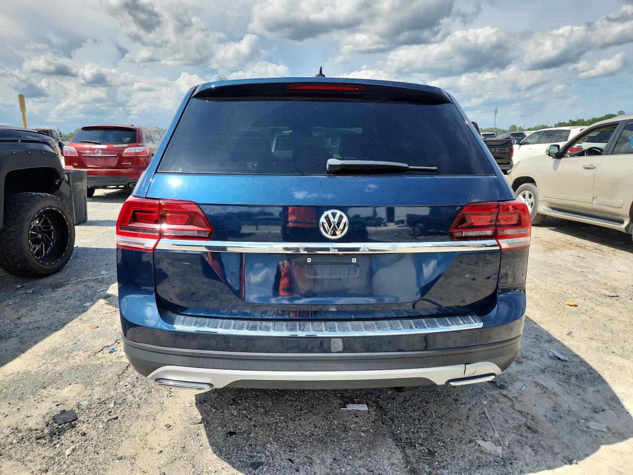 2018 Volkswagen Atlas Se VIN: 1V2DR2CA8JC509601 Lot: 63747935