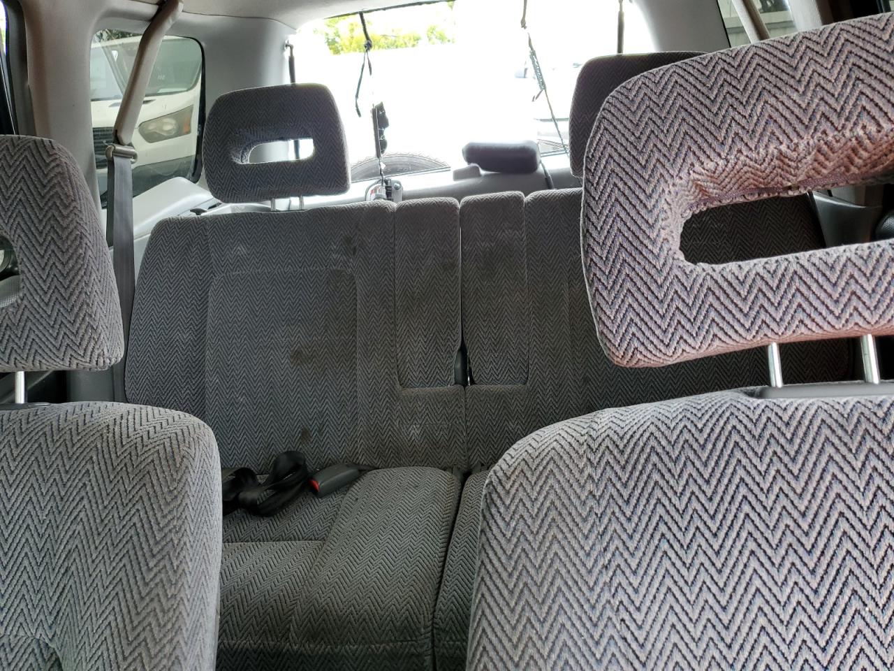 1998 Honda Cr-V Lx VIN: JHLRD2840WC009323 Lot: 63270305