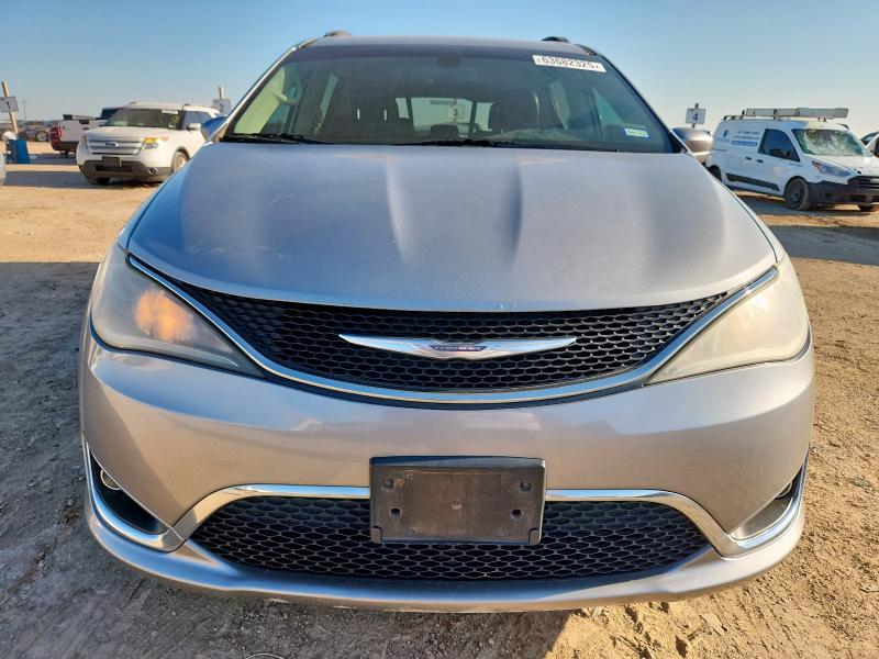  CHRYSLER PACIFICA 2017 Srebrny