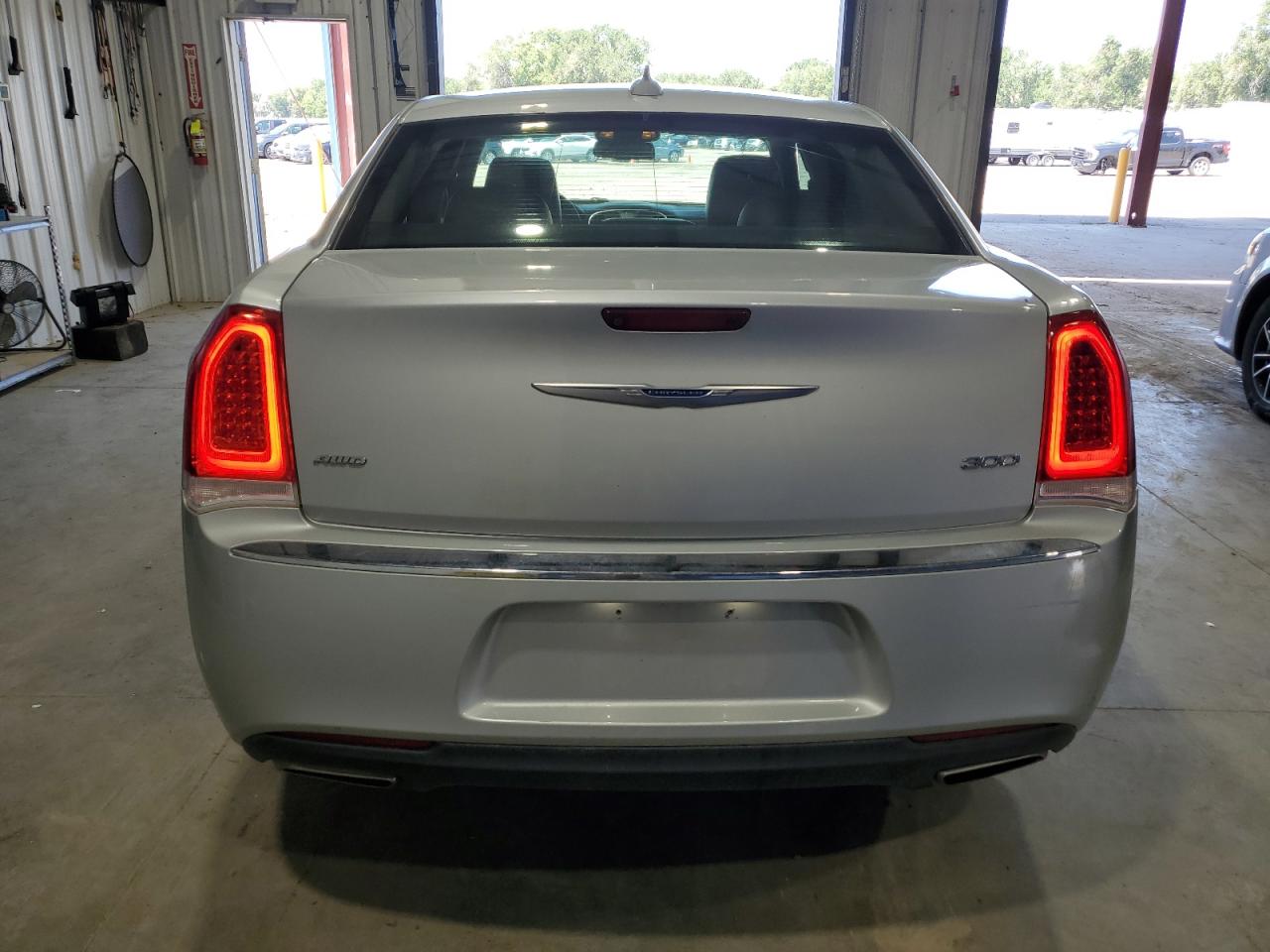 2020 Chrysler 300 Limited VIN: 2C3CCAKG6LH128588 Lot: 65424425