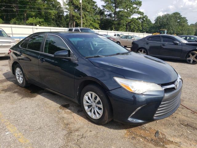  TOYOTA CAMRY 2017 Granatowy