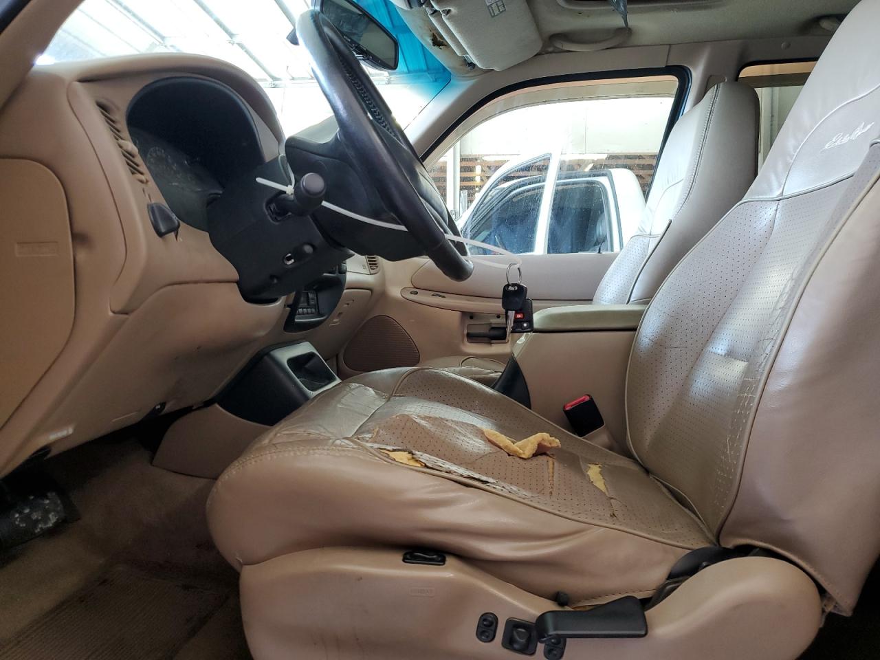 1998 Ford Explorer VIN: 1FMZU34E8WUA62410 Lot: 64597225