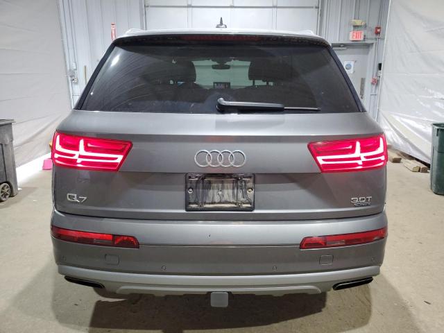 Паркетники AUDI Q7 2017 Серый