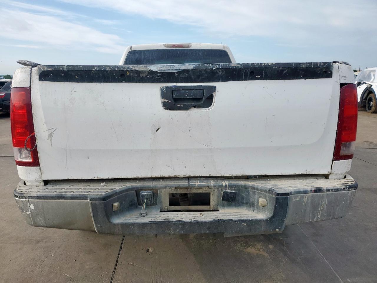 2008 GMC Sierra C1500 VIN: 1GTEC14C08Z901111 Lot: 64182005