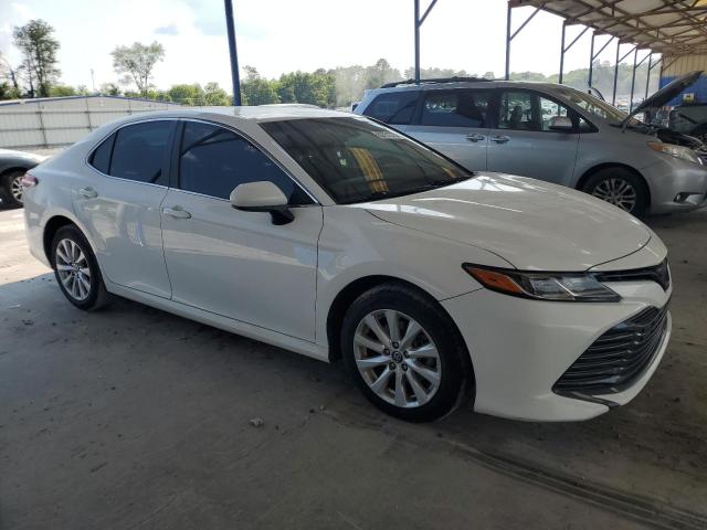  TOYOTA CAMRY 2018 Белы