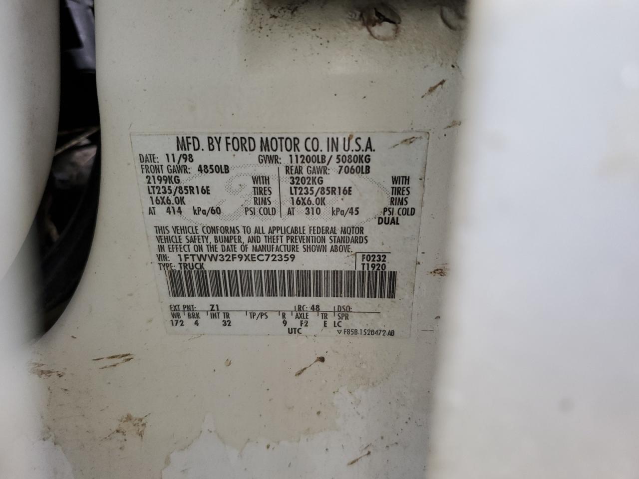 1999 Ford F350 Super Duty VIN: 1FTWW32F9XEC72359 Lot: 64003515