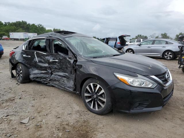  NISSAN ALTIMA 2017 Czarny