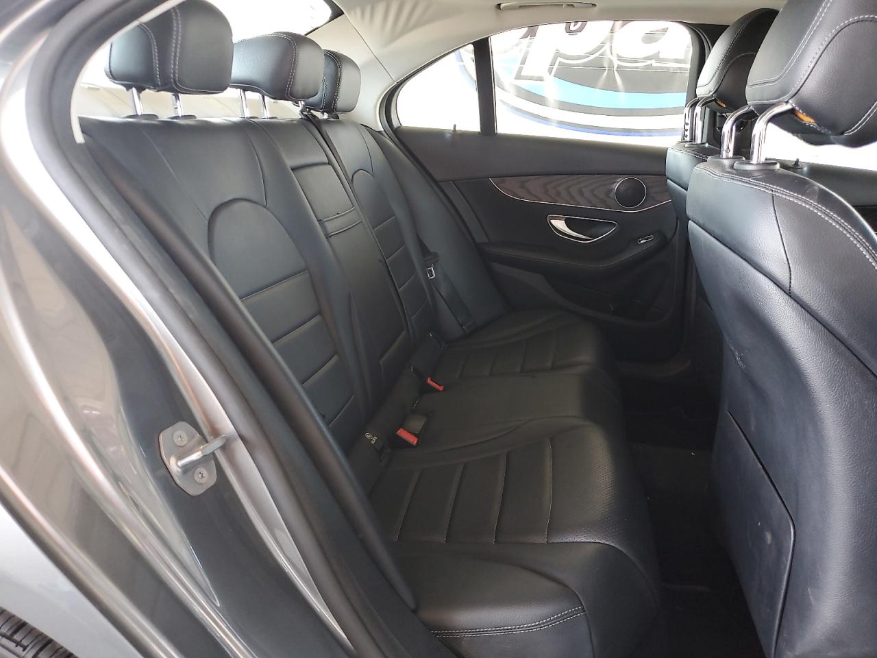 2017 Mercedes-Benz C 300 VIN: 55SWF4JB5HU233500 Lot: 64129205