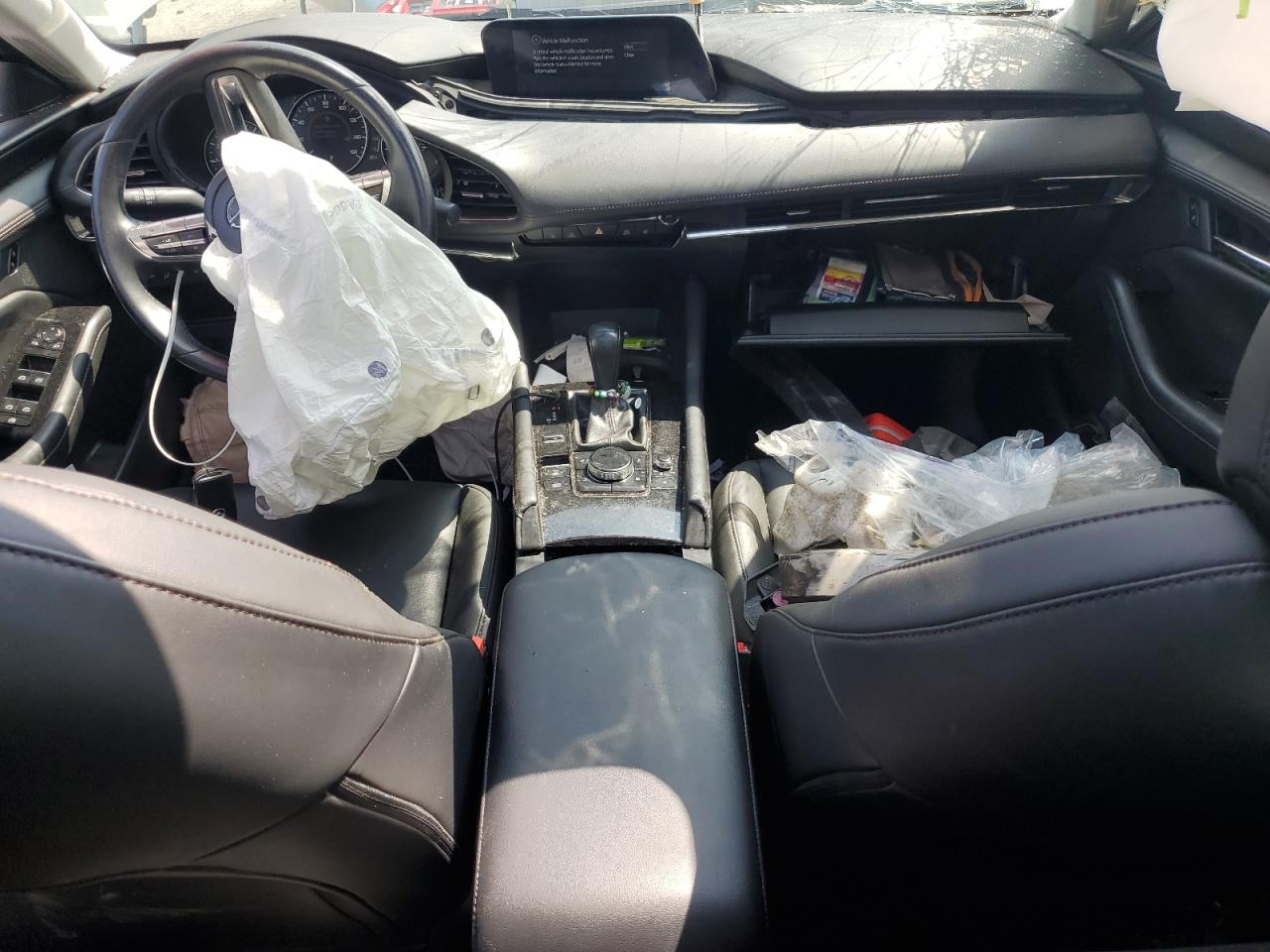 2022 Mazda 3 Preferred VIN: 3MZBPBCL2NM305183 Lot: 64356275