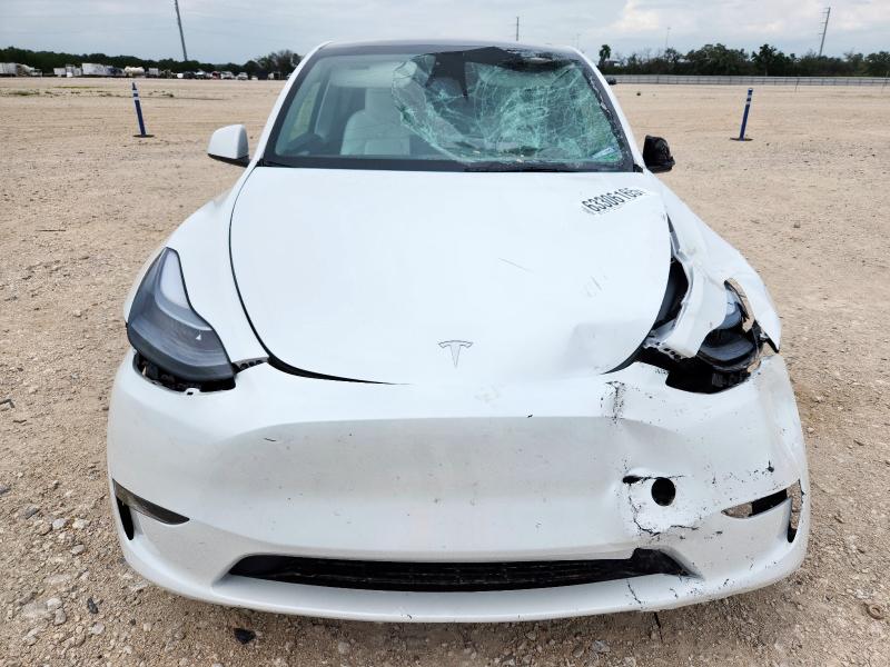  TESLA MODEL Y 2024 Biały