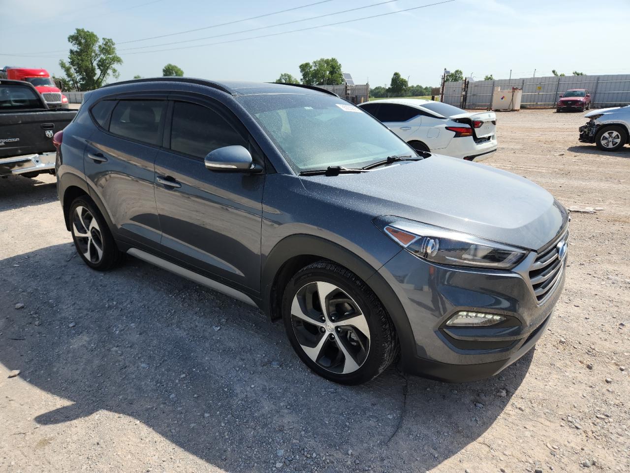 2018 Hyundai Tucson Value VIN: KM8J3CA28JU644817 Lot: 65055895
