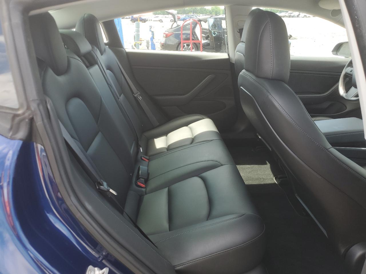 2018 Tesla Model 3 VIN: 5YJ3E1EB5JF088397 Lot: 62948845