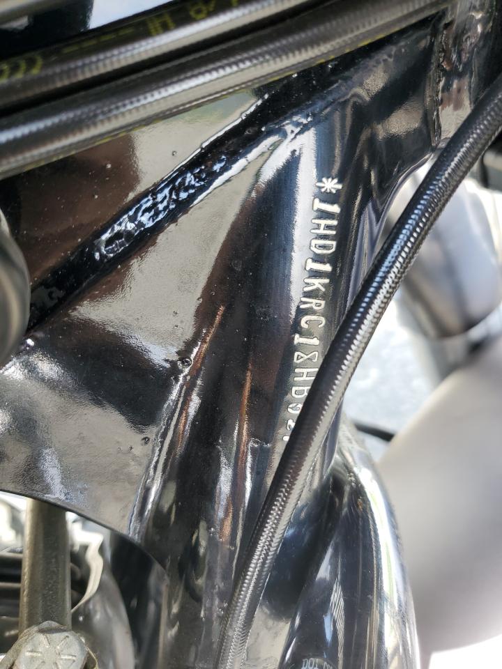 2017 Harley-Davidson Flhxs Street Glide Special VIN: 1HD1KRC18HB617815 Lot: 62714995