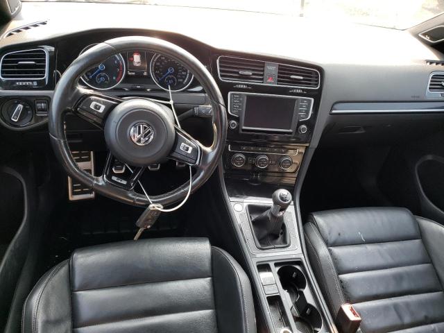 Hatchbacks VOLKSWAGEN GOLF 2017 Biały