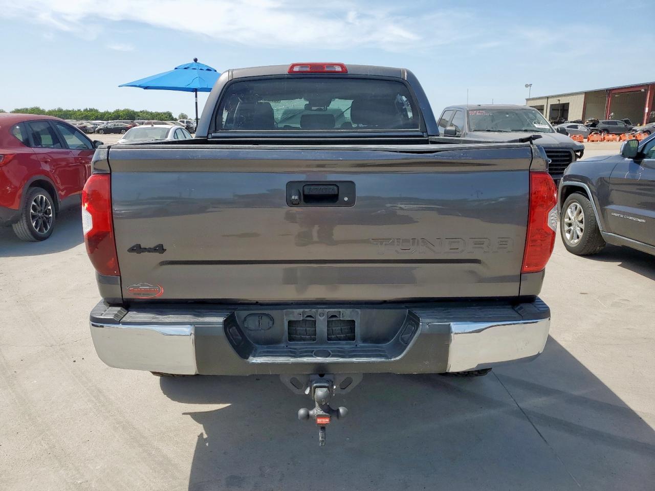 2019 Toyota Tundra Crewmax Sr5 VIN: 5TFDW5F13KX851118 Lot: 66882375