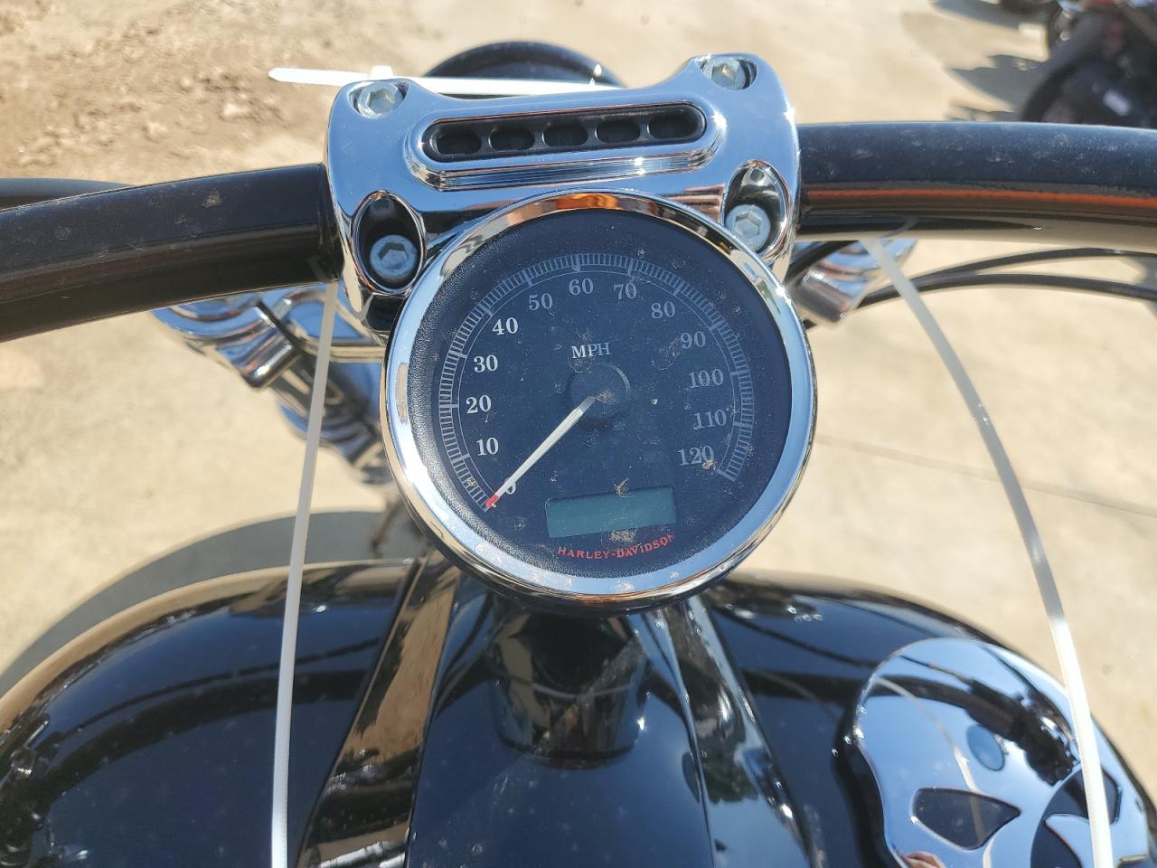2015 Harley-Davidson Fxsb Breakout VIN: 1HD1BFV1XFB037913 Lot: 65439715