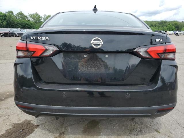  NISSAN VERSA 2021 Czarny